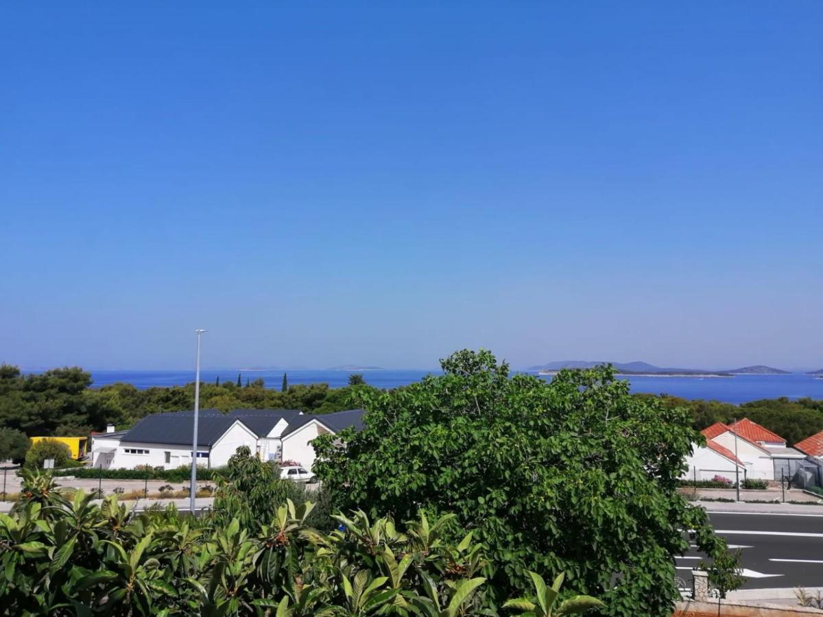 Apartmani Zmiric Primošten Εξωτερικό φωτογραφία