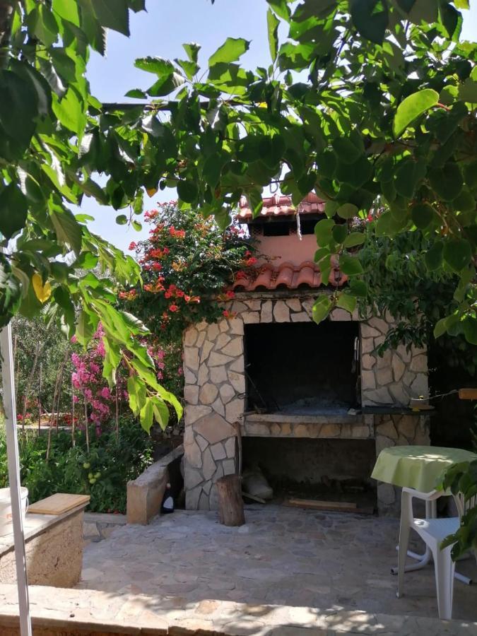 Apartmani Zmiric Primošten Εξωτερικό φωτογραφία