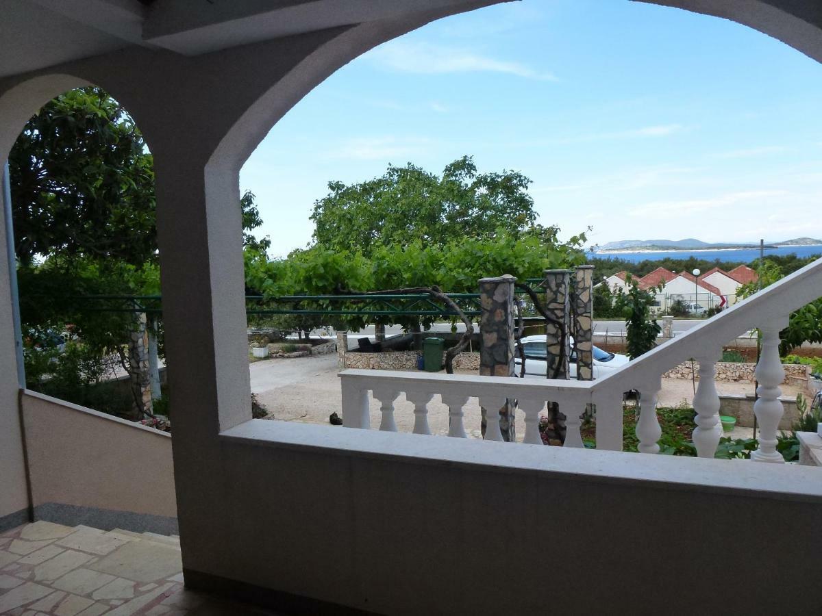Apartmani Zmiric Primošten Εξωτερικό φωτογραφία