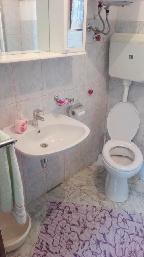 Apartmani Zmiric Primošten Εξωτερικό φωτογραφία